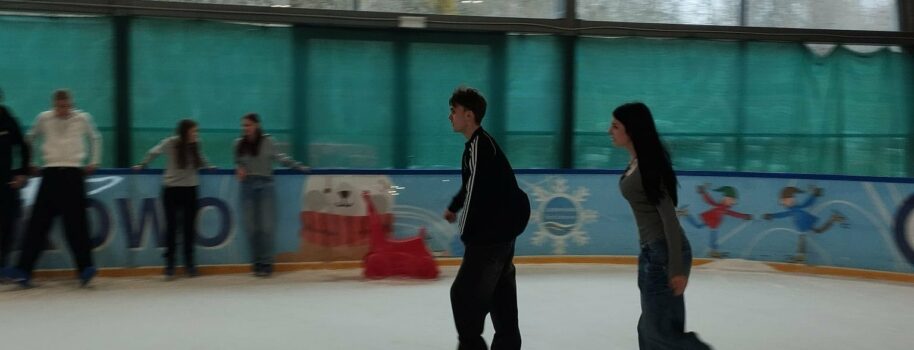 Mikołajki na łyżwach