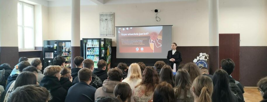 Świadome stosowanie leków – edukacyjna prelekcja dla uczniów
