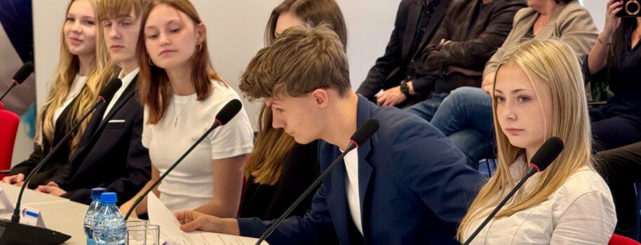 Inauguracja Młodzieżowej Rady Powiatu Świdwińskiego